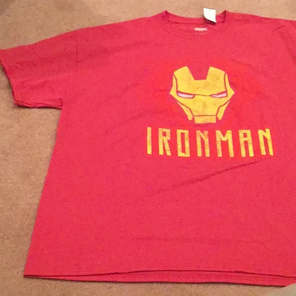 T-Shirt - Picture 2 of 7